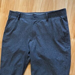 Under Armour Lightweight Performance Golf Pants- size 36x32- needs button